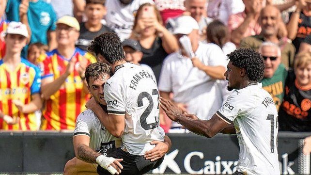 Valencia no tuvo piedad y lo pasó por encima a Atlético de Madrid.