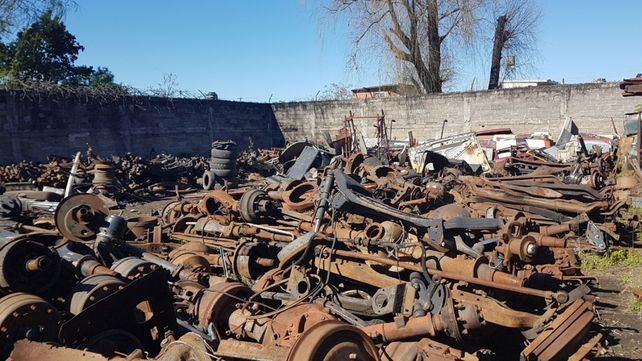 Policía Federal realiza una serie allanamientos en locales de venta de autopartes