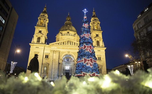 El mundo se ilumina esperando la Navidad