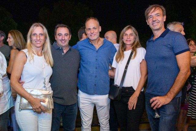 Paula Bertossi, Pablo Valenti, Fabricio Raimondo, María José Ramazzioti y Ramiro Fernández.  