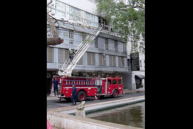 Se incendió un monoambiente en pleno centro santafesino