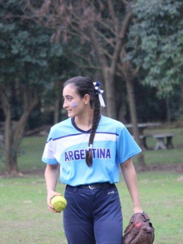 Blanca Taborda, la joven de Paraná que cumplirá el sueño de representar a la Argentina en el sóftbol