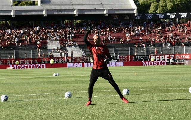 El once de Newells y las primeras imágenes de Keylor Navas en el Coloso