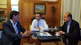 Randazzo anunció trece propuestas para el tramo de vías Rosario-Tortugas