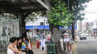 Continúa el paro de colectivos y por la tarde habrá una reunión en Trabajo