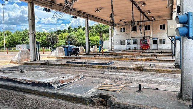 Las cabinas se demolieron en los últimos días y podrían ser reemplazdas por Telepeaje para la nueva concesión.