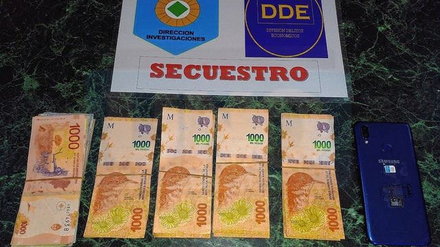 Tenía tobillera e hizo dos cuentos del tío y un asalto