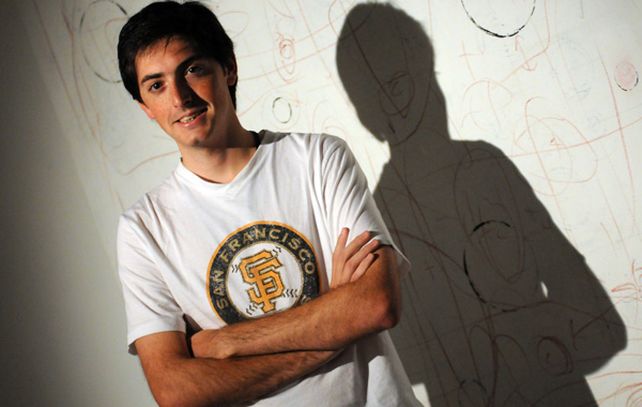 Santiago estudia comunicación social en la UNR. Este año regresó a EEUU para reencontrarse con amigos y su familia anfitriona. (Foto: F. Guillén)