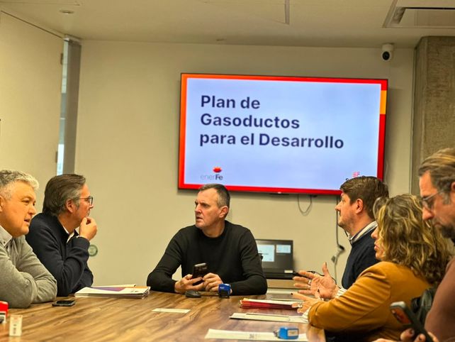 La obra forma parte de una estrategia provincial para ampliar la infraestructura energética y conectar a localidades que históricamente estuvieron relegadas de este tipo de servicios esenciales.