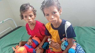 Dos de los cuatro hermanitos rescatados en la selva