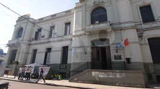 La Provincia impidió que Estados Unidos pruebe un antiviral en Santa Fe