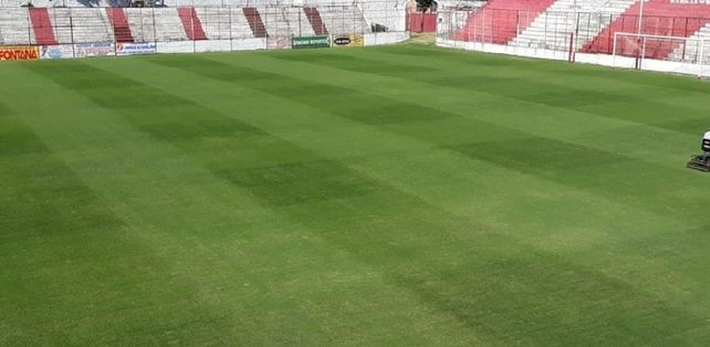 Cuarentena para el campo de juego del Pedro Mutio