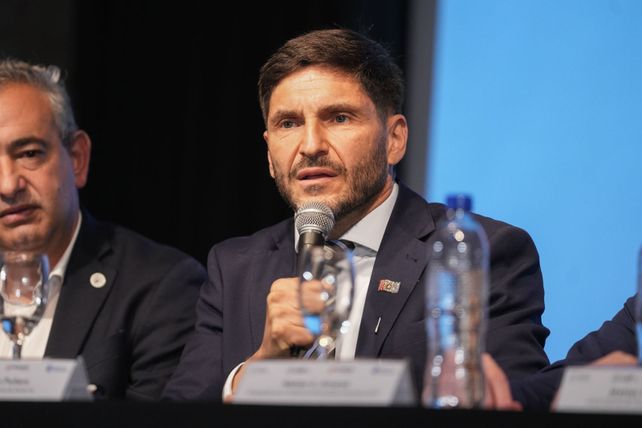 Pullaro apuntó contra los asesores letrados de las bandas
