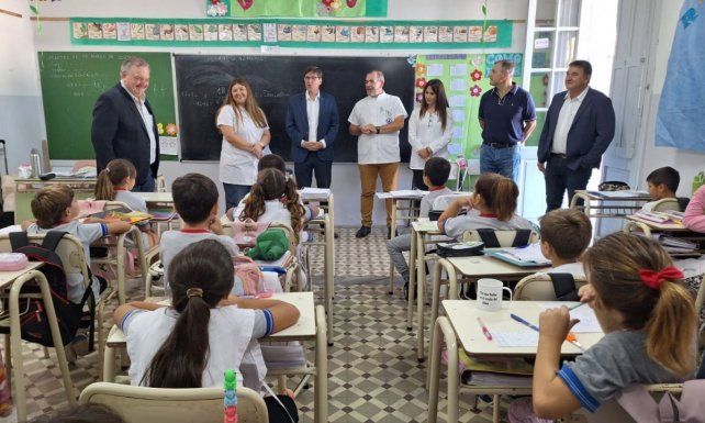 Licitación Pública para la ejecución de 8 nuevas aulas en instituciones educativas del departamento San Cristóbal Licitación Pública para la ejecución de 8 nuevas aulas en instituciones educativas del departamento San Cristóbal
