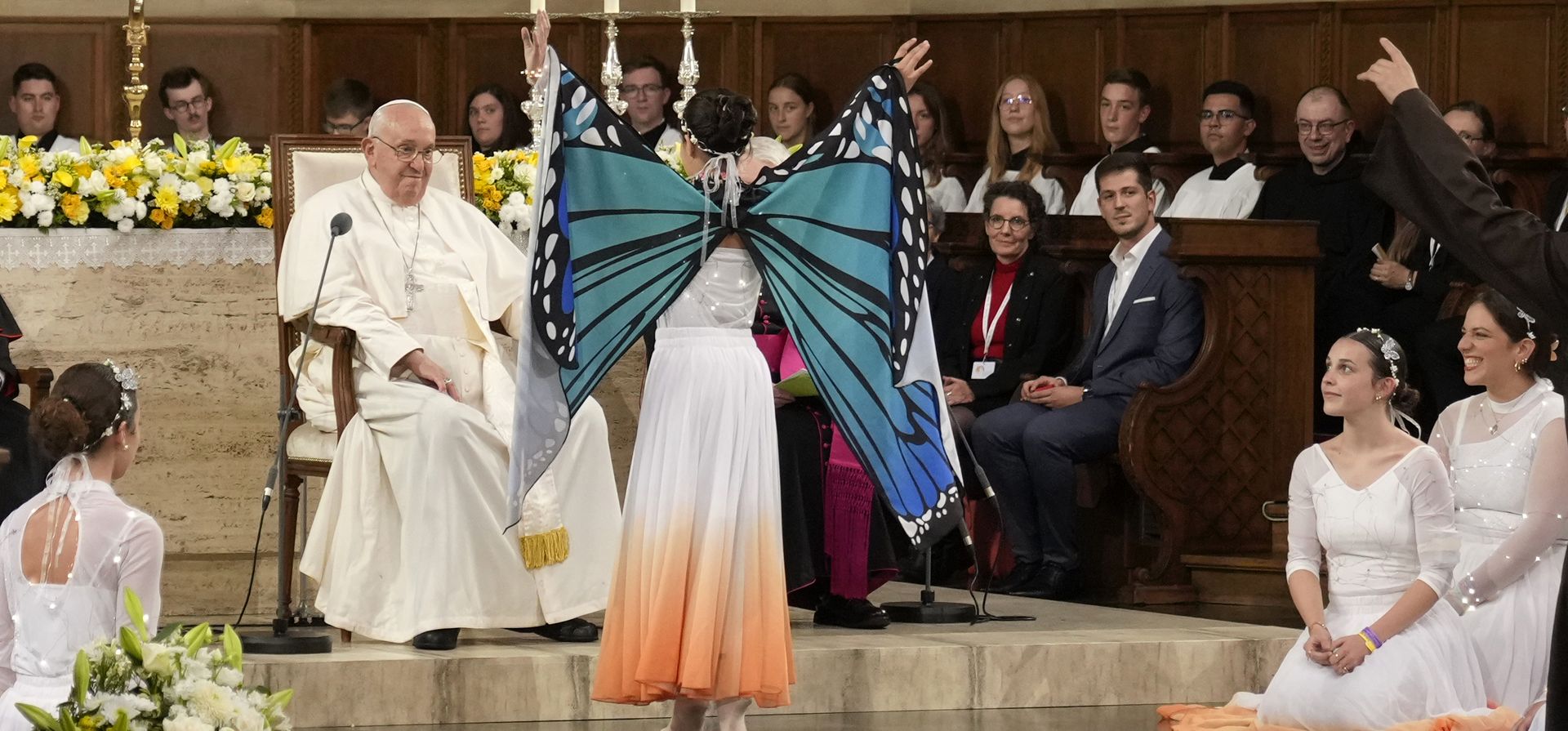 El papa Francisco se reúne con la comunidad católica en la catedral de Notre Dame de Luxemburgo, el jueves 26 de septiembre de 2024. (Foto AP/Andrew Medichini) El papa Francisco se reúne con la comunidad católica en la catedral de Notre Dame de Luxemburgo, el jueves 26 de septiembre de 2024. (Foto AP/Andrew Medichini)