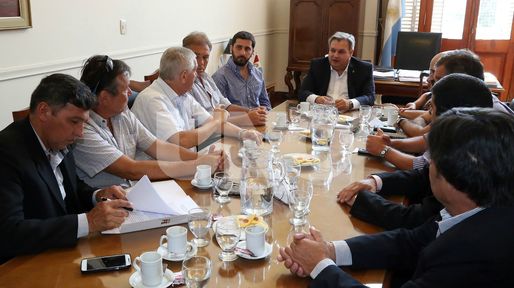 La provincia firmó un acuerdo de asistencia con la Liga Santafesina de Fútbol