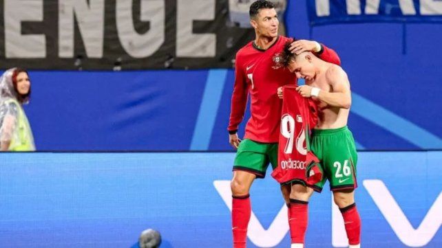 El equipo liderado por Cristiano Ronaldo inició con el pie derecho su participación en la Eurocopa.