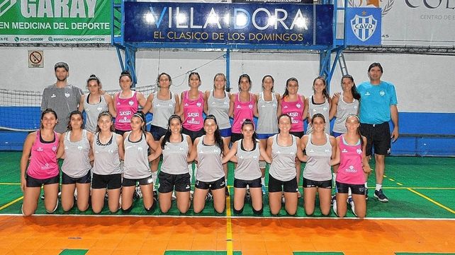 El plantel de Villa Dora que afrontará la Liga Argentina Femenina de Vóleibol 2022.