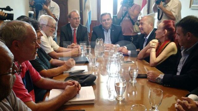 Paritarias: el gobierno ratifica su propuesta y desmiente haber cortado el diálogo