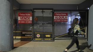 Fuentes del sector indican que se está ralentizando la renovación o la contratación mientras se están desocupando algunos locales, pero aún no hay cierres masivos