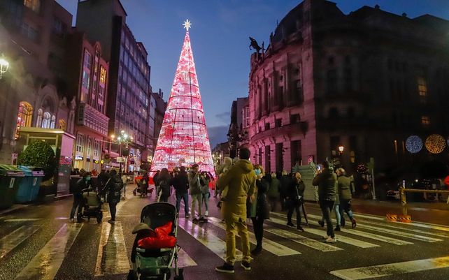 El mundo se ilumina esperando la Navidad