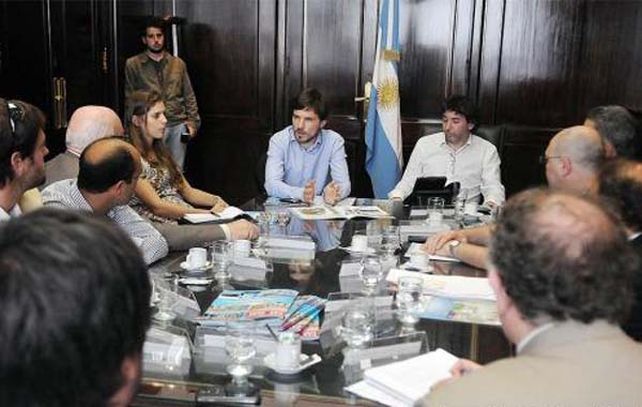 El Secretario de Comercio mantuvo una reunión con representantes de los supermercadismo regional.