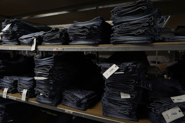 Los jeans nacionales son un fuerte de la industria que compite a nivel global por su calidad y moldería.