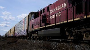 La actividad ferroviaria quedó paralizada en Canadá por reclamos sindicales