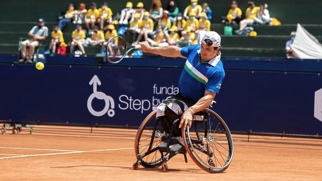 Gustavo Lobito Fernández fue campeón este sábado en el torneo de tenis adaptado que se disputó en Barcelona. 