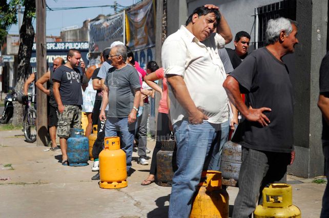 Para controles. Se habilitaron dos líneas gratuitas para denuncias y consultas. Se pide a los usuarios colaboración.