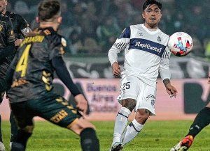 El delantero Cristian Tarragona se aleja de Unión