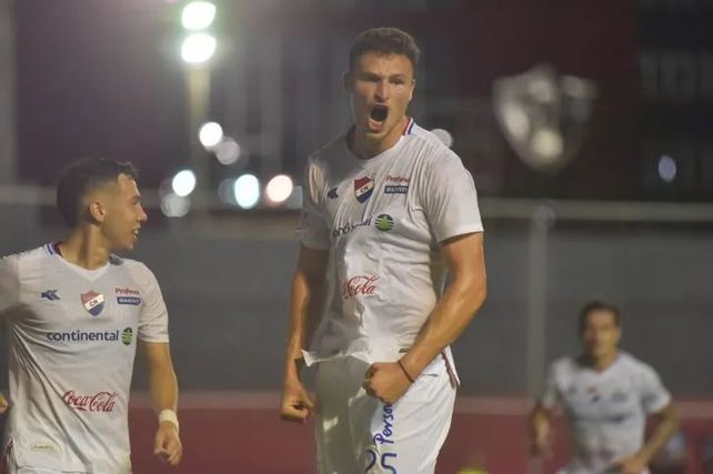Bruera se despidió del plantel de Nacional y el técnico Sarabia dijo que lo van a extrañar.