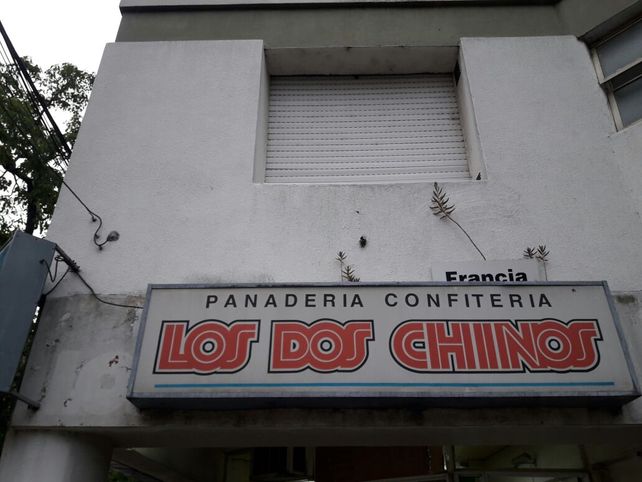 Robaron por sexta vez consecutiva en una semana una sucursal de Los Dos Chinos