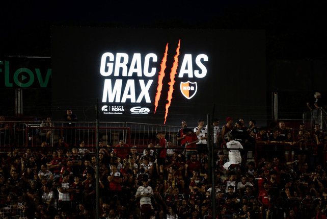 La pantalla colosal en el último partido de Maxi Rodríguez