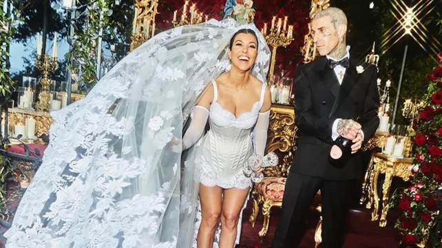 Kourtney Kardashian y Travis Barker se casaron en una lujosa mansión de Dolce & Gabbana