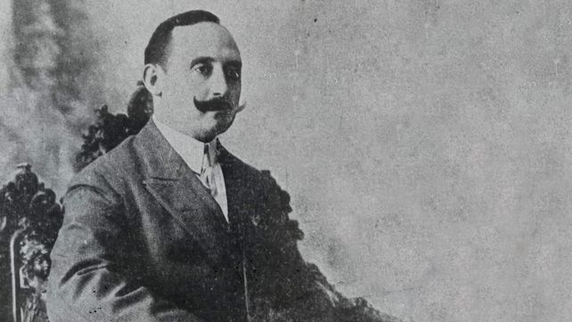 El gobernador de Santa Fe Manuel Menchaca fue el primer mandatario provincial argentino en ser elegido en 1912 con voto libre y secreto.