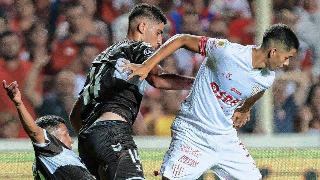 Unión está lejos de los cuartos de final y en la zona baja de la tabla de promedios. Unión está lejos de los cuartos de final y en la zona baja de la tabla de promedios.