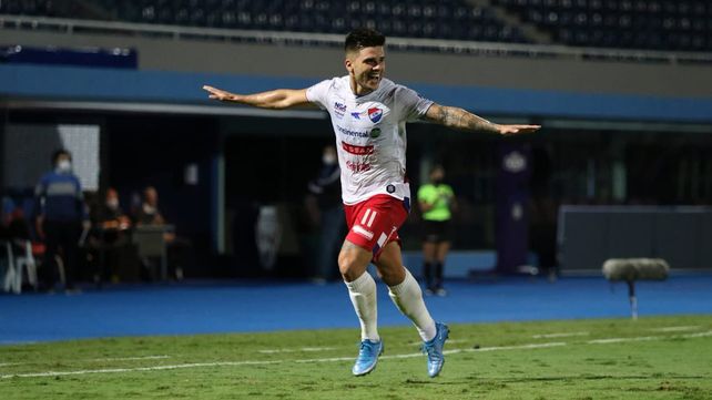 Brihan Ayala jugó el último año en Nacional de Paraguay.