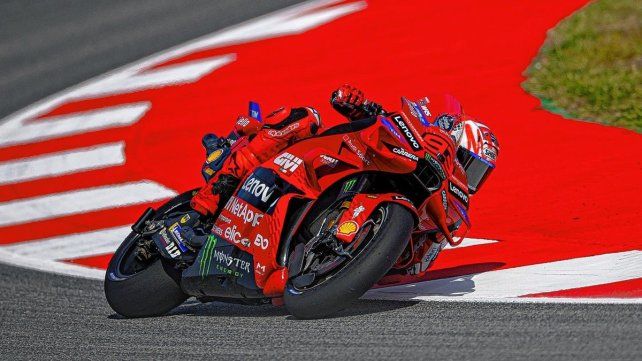 MotoGP: Márquez aprovechó la caída de su hermano y ganó el sprint del GP de Cataluña MotoGP: Márquez aprovechó la caída de su hermano y ganó el sprint del GP de Cataluña