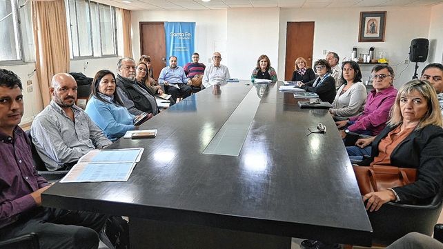 Educación entregó subsidios para anafes eléctricos en las más de 300 escuelas que no tienen gas