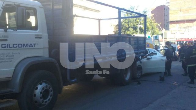 Espectacular accidente en Bv Pellegrini y 9 de Julio