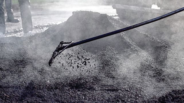 Trabajos de bacheo en la ciudad de Santa Fe