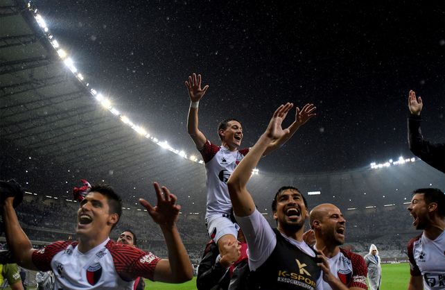 VIDEO: Así espera Asunción la llegada de Colón a la final de la Sudamericana