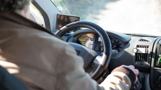 Los hábitos que dañan el auto y generan costosas reparaciones