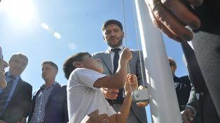 Al inaugurar un edificio escolar en San José del Rincón, el gobernador dijo que “duele muchísimo” el nivel de pobreza en el país.