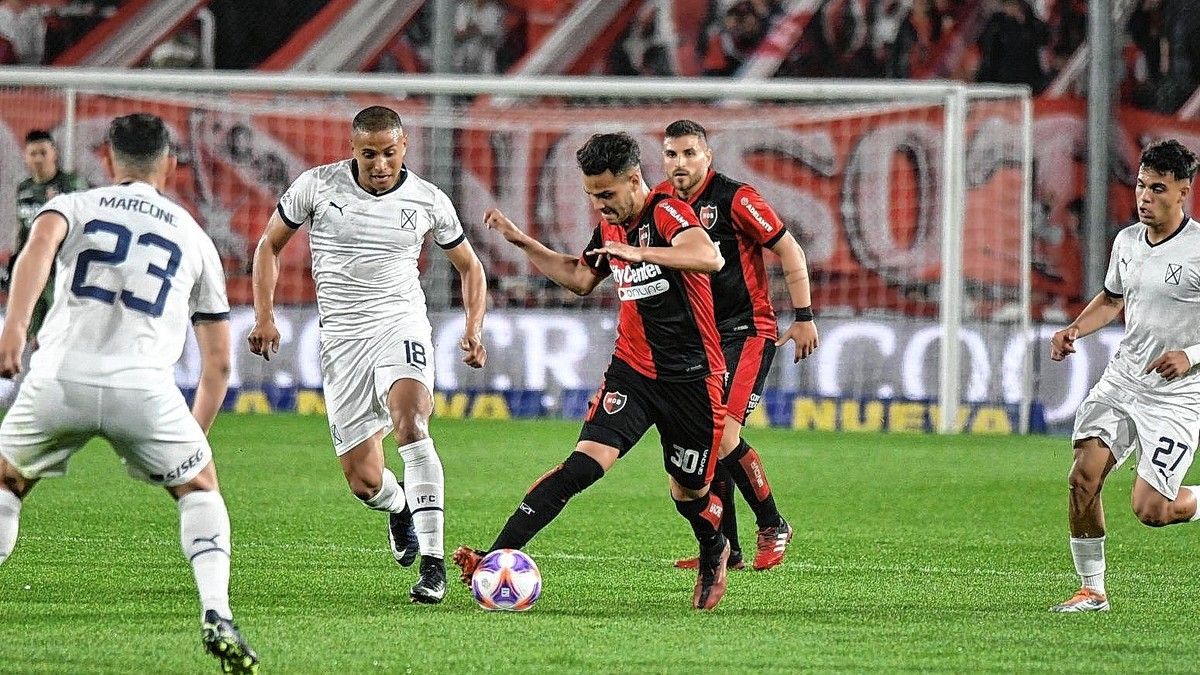 Independiente le ganó a Newells y estiró su buen momento