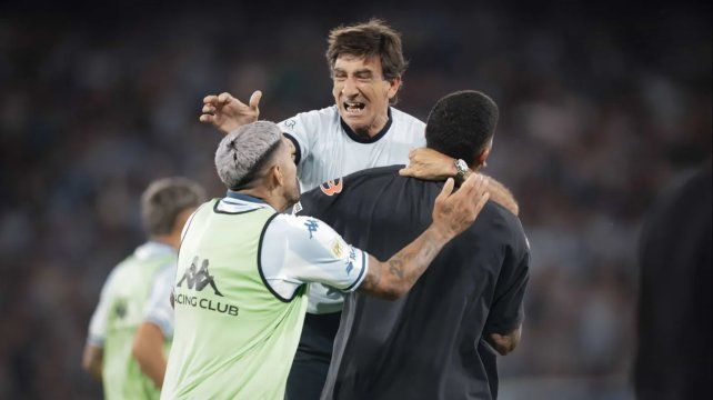 Gustavo Costas, después de eliminar a River: Estos chicos dan vuelta la historia