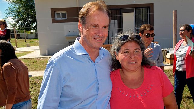 Bordet inauguró las primeras viviendas construidas con fondos provinciales