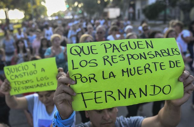 Carteles. La protesta en la ciudad del norte bonaerense.