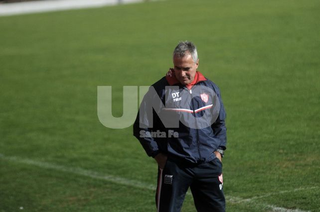 El DT destacó la labor de jugadores de inferiores